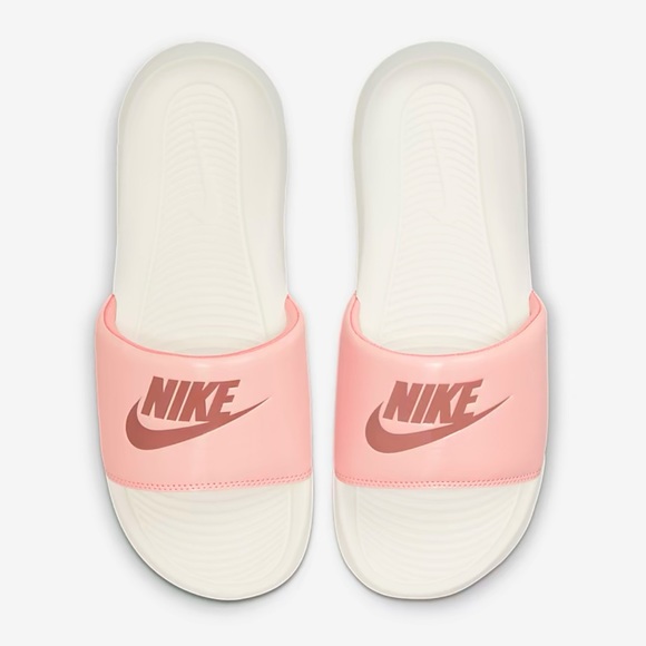 NIB Women Size 6 Nike Victori One Slides In Arctic Orange/Sail/Light Madder Root - Picture 1 of 12